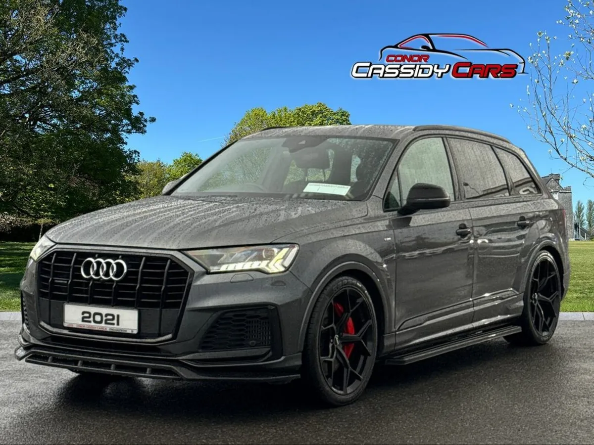 Audi Q7 TFSI E QUATTRO **S-LINE BLACK EDITION** // - Image 4