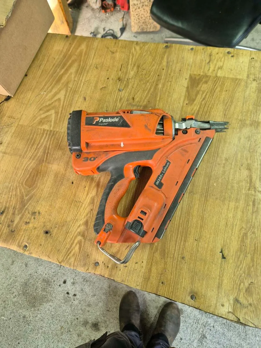 Paslode IM350+ lithium First Fix nail gun - Image 2