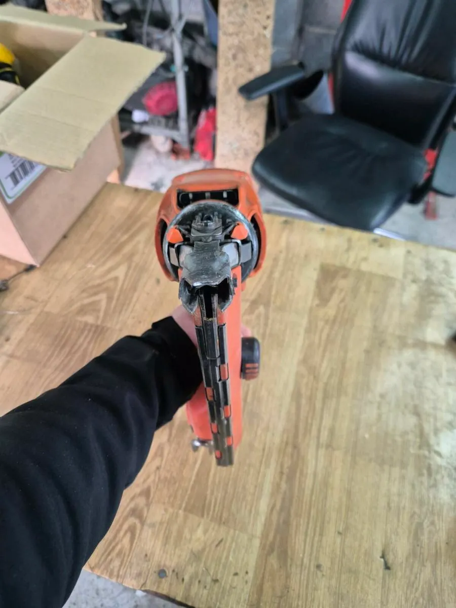 Paslode IM350+ lithium First Fix nail gun - Image 4