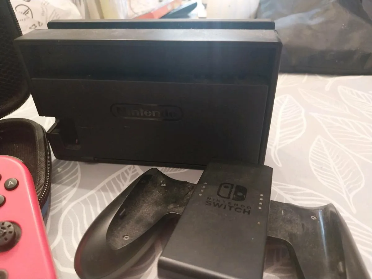Nintendo switch - Image 2