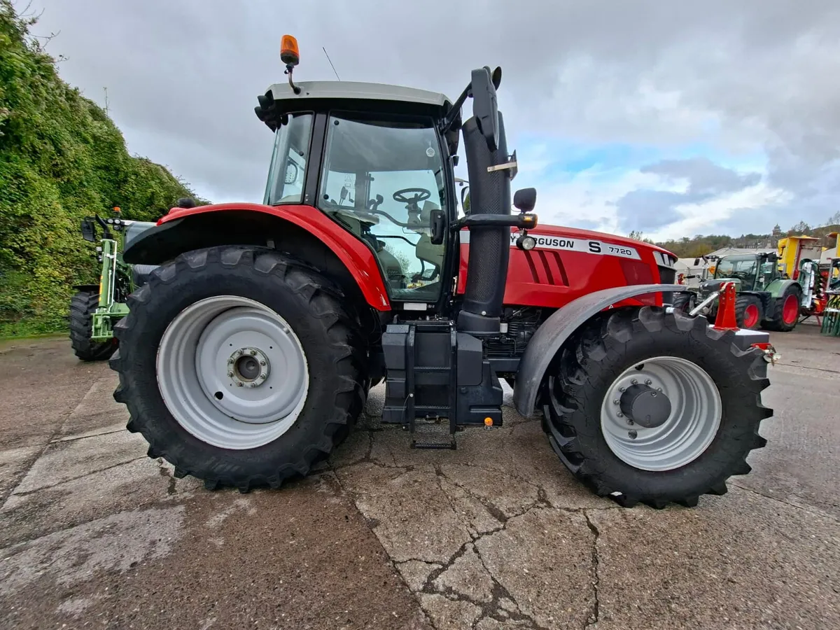 Massey Ferguson 7720S - Image 3