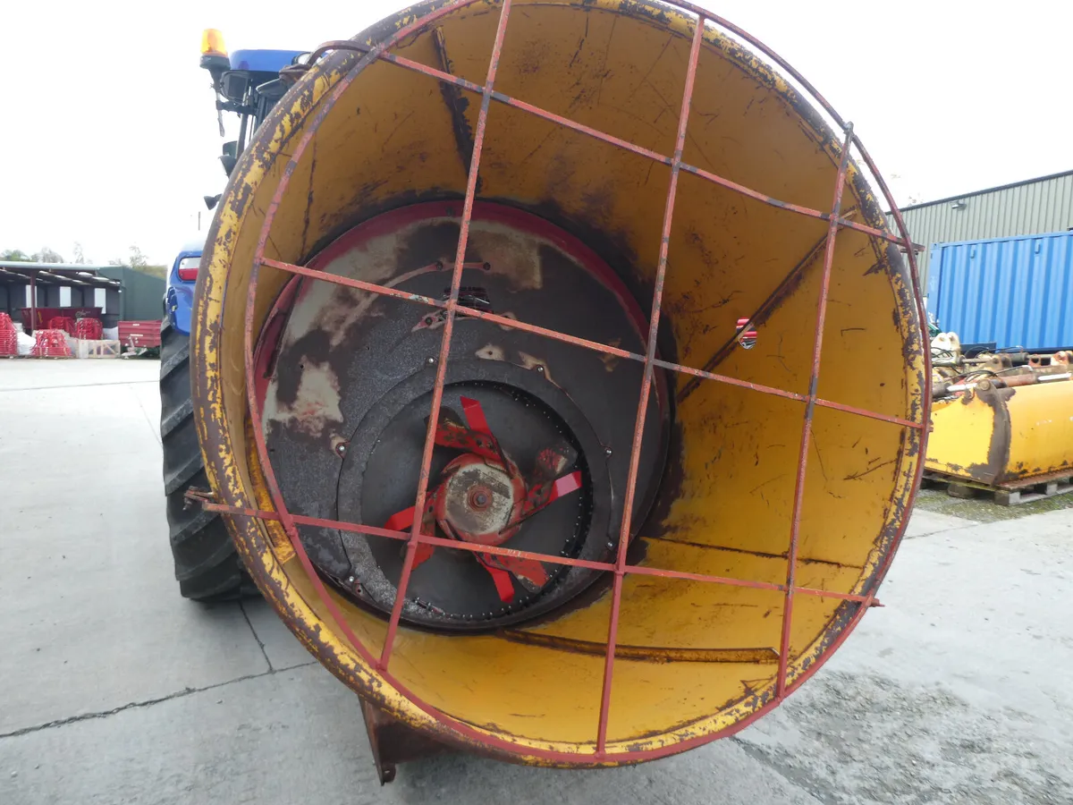 Teagle 404 straw bedder - Image 3