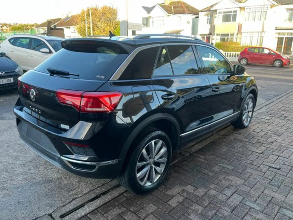Volkswagen T-Roc 2.0 tdi automatic - Image 4