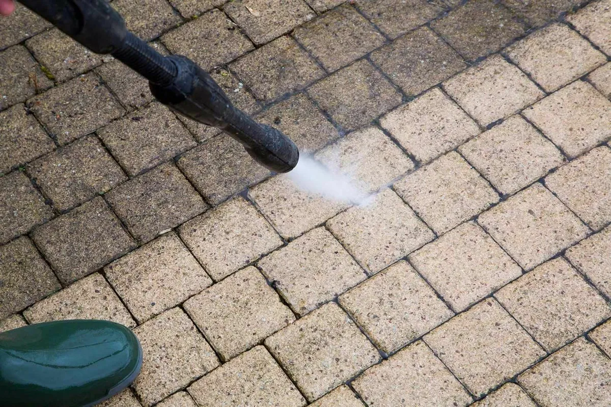 JETWASH POWER WASHING SERVICES - Image 4