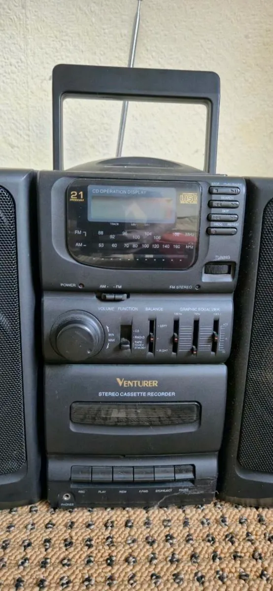 Venturer Retro Hifi Stereo - Image 2