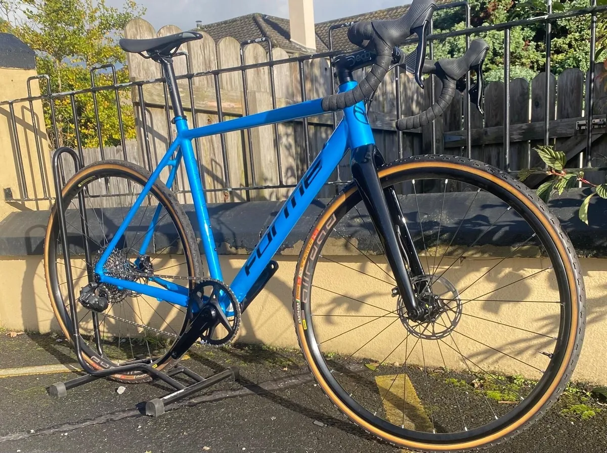 Cyclocross bike - Image 1