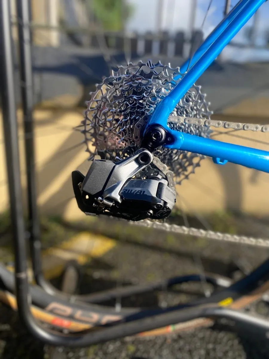 Cyclocross bike - Image 4