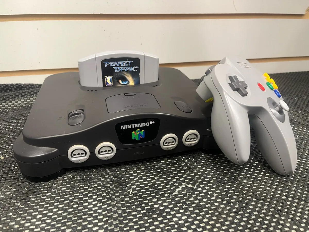 Nintendo 64 + Perfect Dark - Image 1