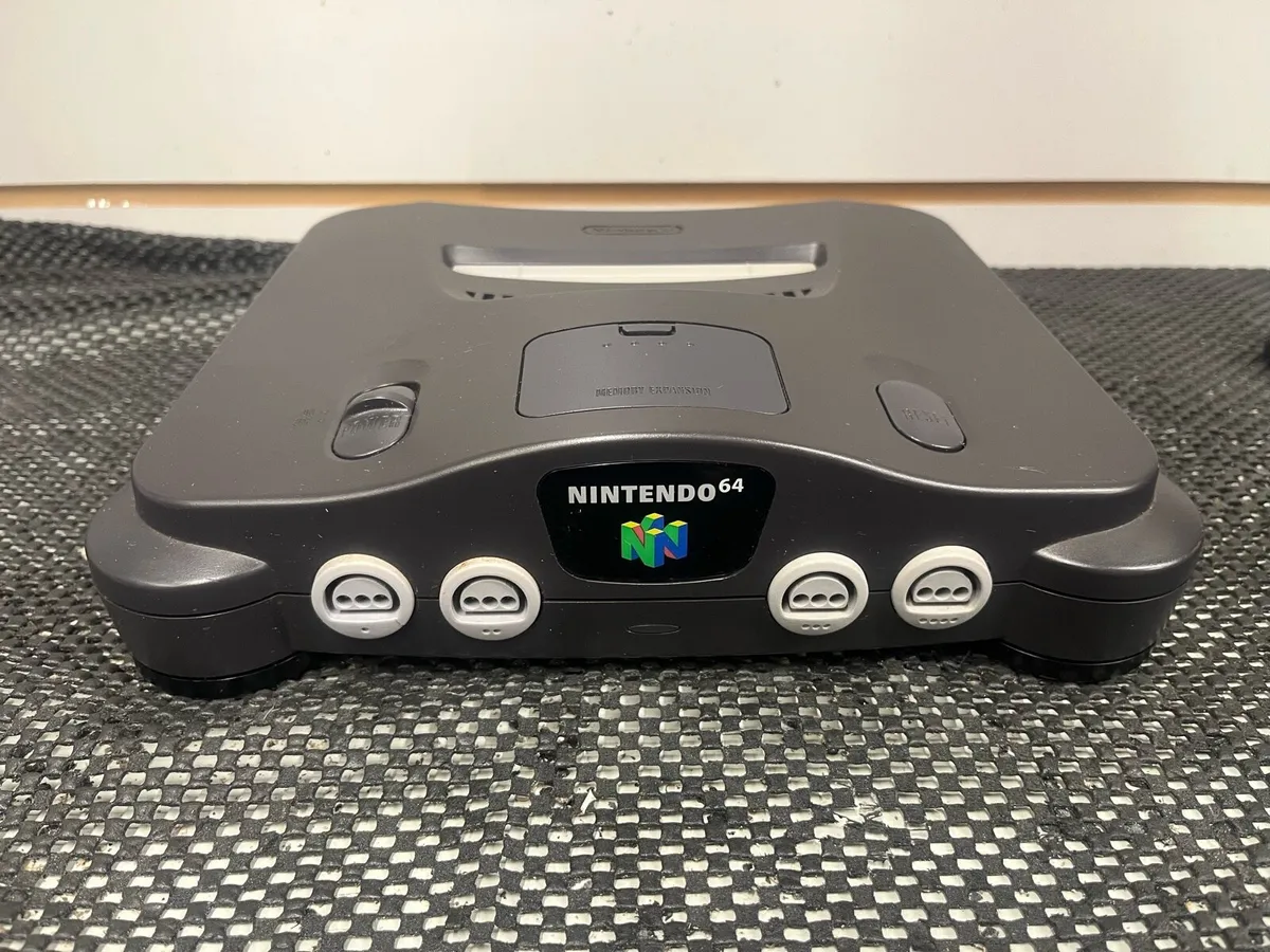 Nintendo 64 + Perfect Dark - Image 2