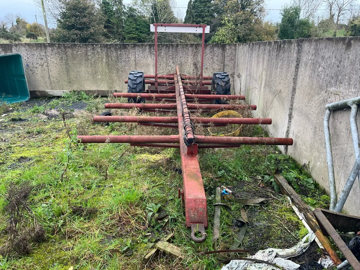 Bale trailer & bale pin combo - Image 2