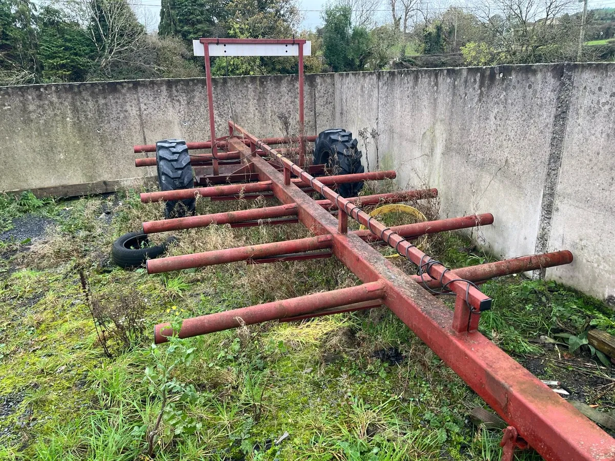 Bale trailer & bale pin combo - Image 1