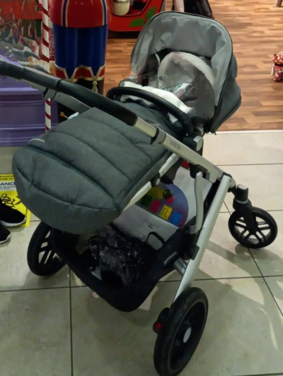 Uppababy Vista Buggy & Bassinet - Image 1