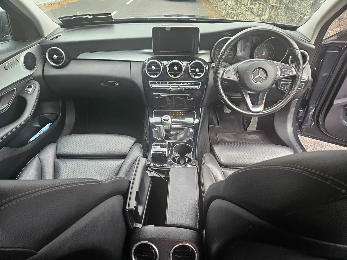 Mercedes-Benz C-Class C220 Diesel Bluetec Sport - Image 3