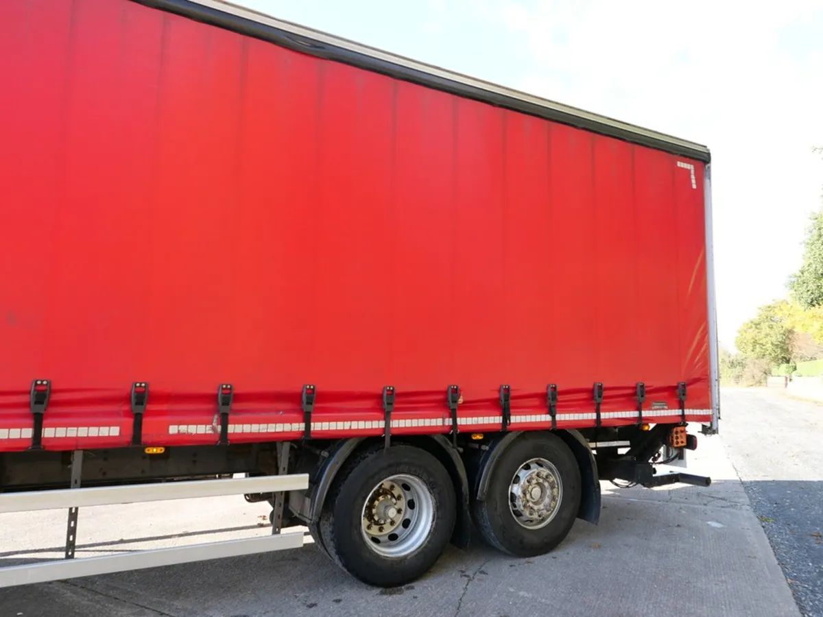 2013 Scania P320 Curtainside  Body 6x2 Manual - Image 4