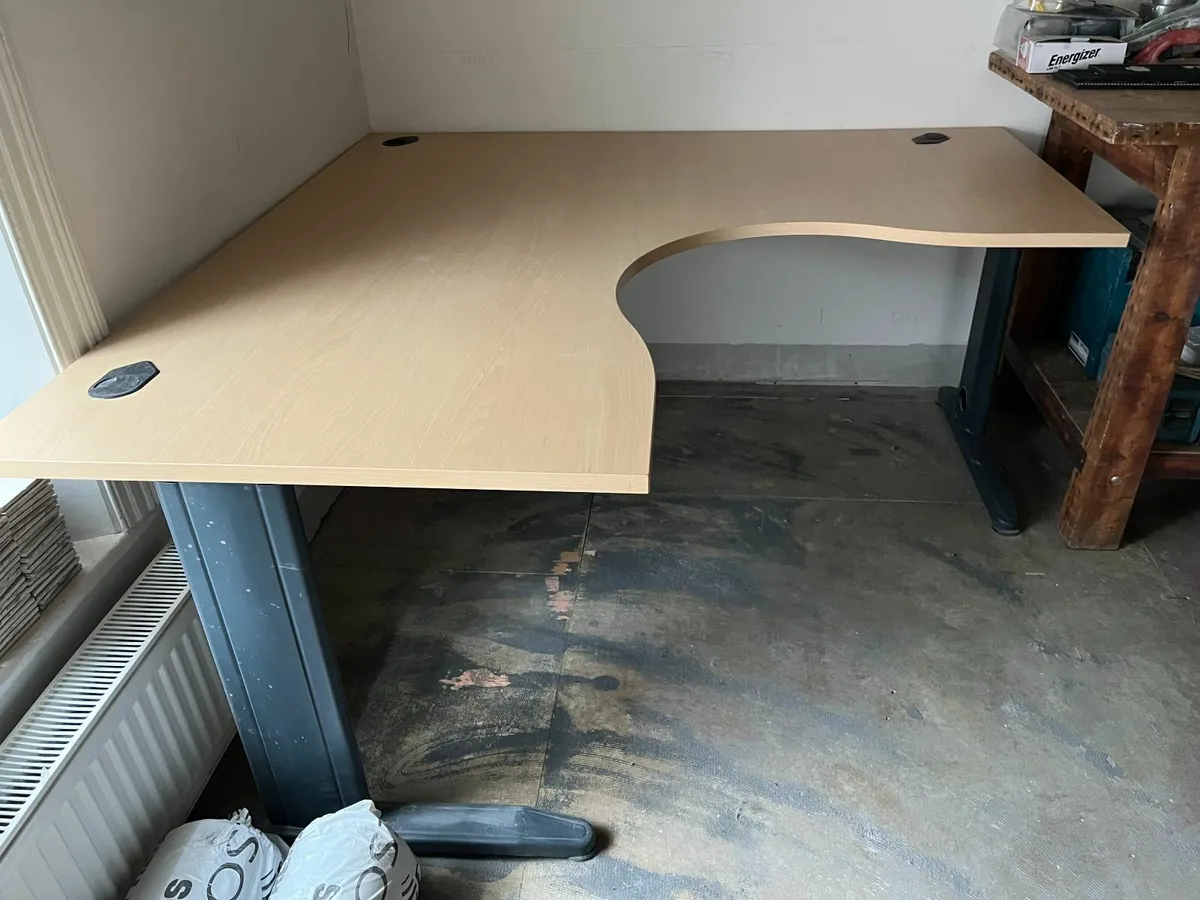 office desk - Image 3