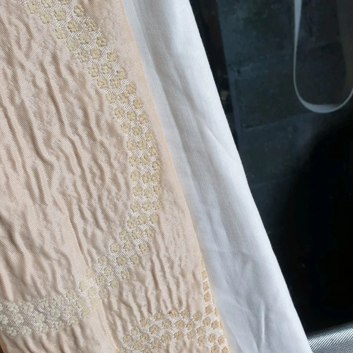 Curtains - Image 3