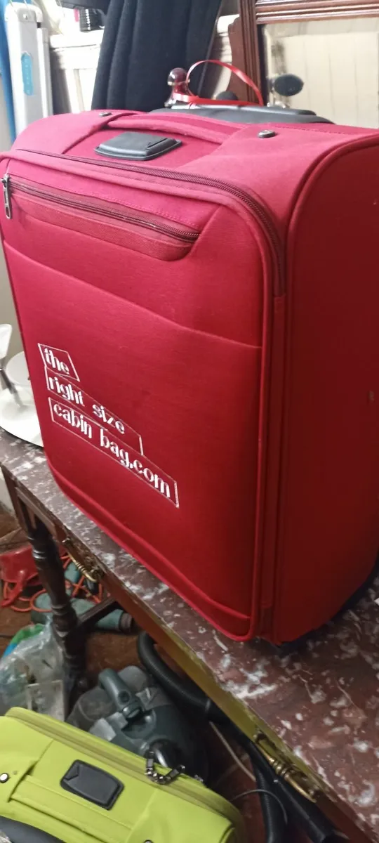 Suitcase/Travel Bag - Image 1