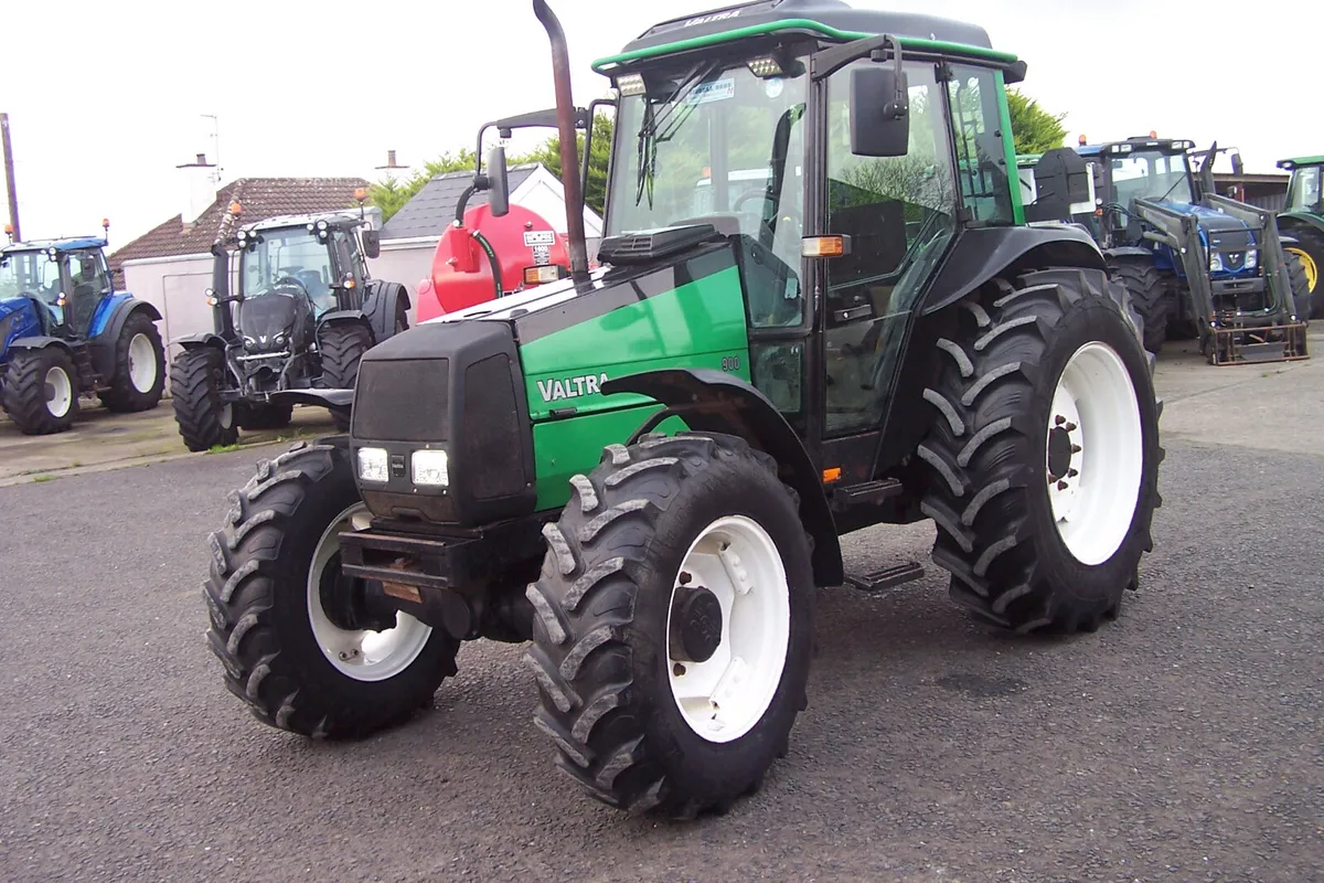 2000 Valtra 900 - Image 3
