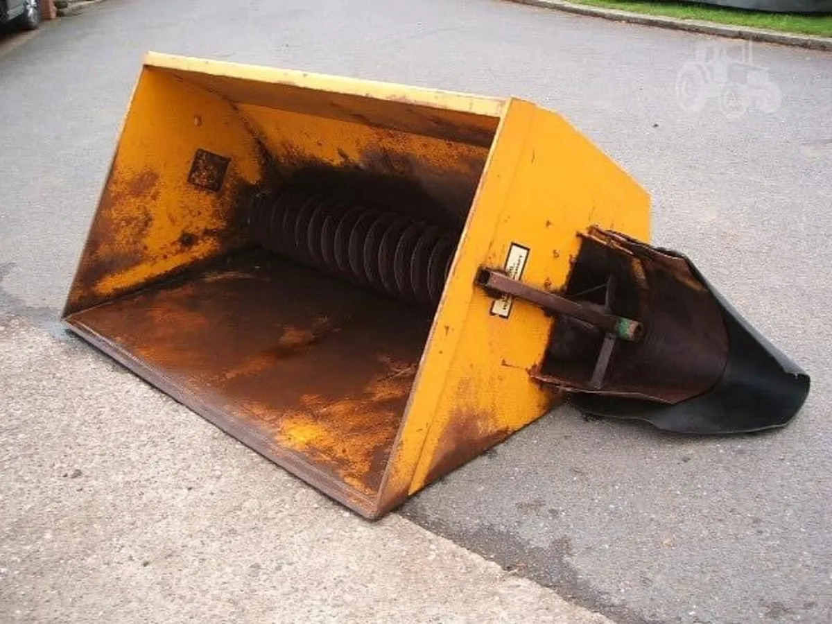 ARROWQUIP GA4 FEEDER BUCKET - Image 3