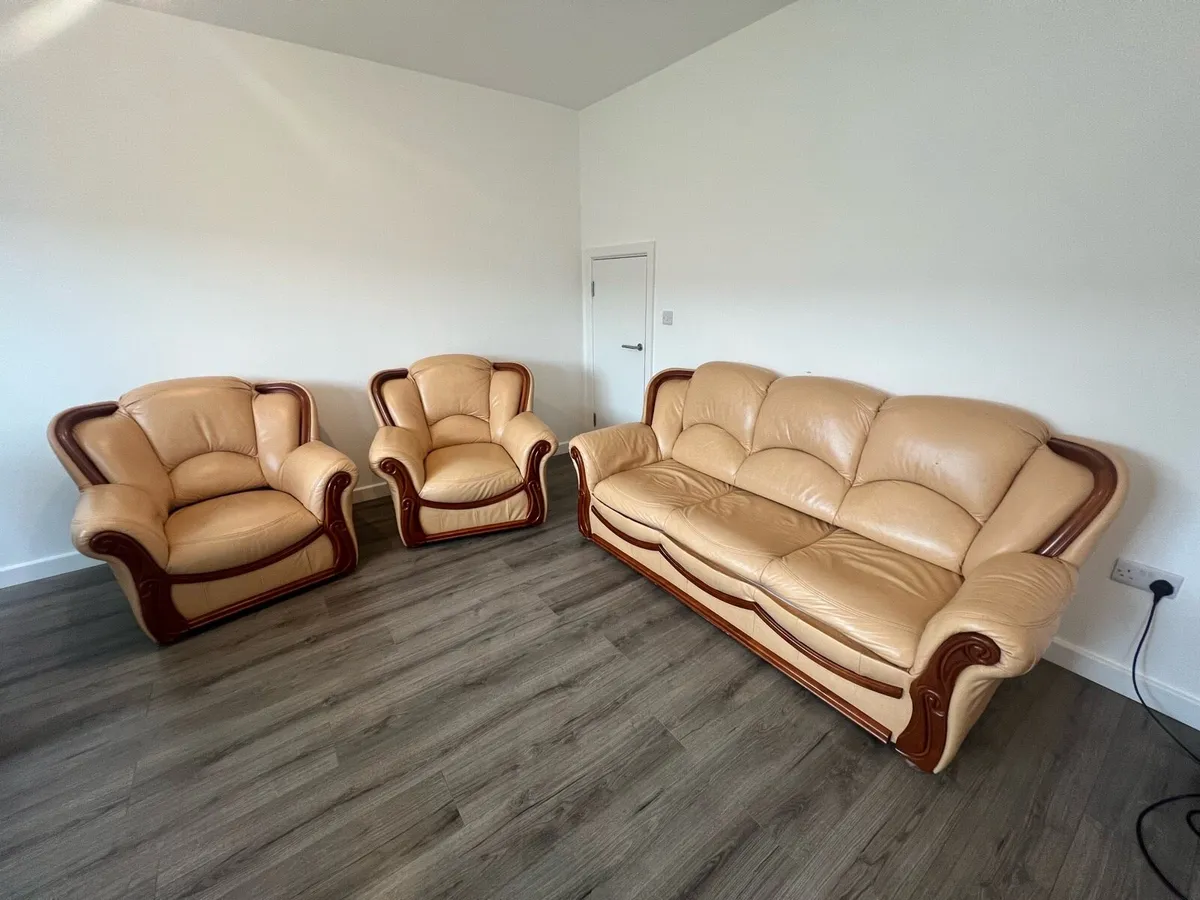 SOFAS - Image 1