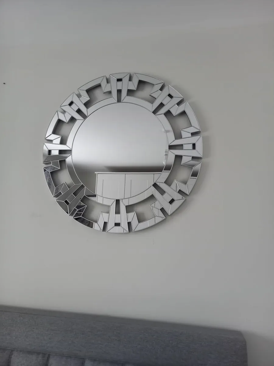 Mirror - Image 1
