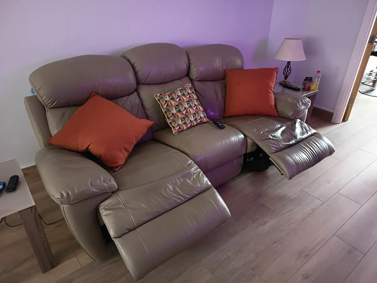 Leather sofa - Image 1