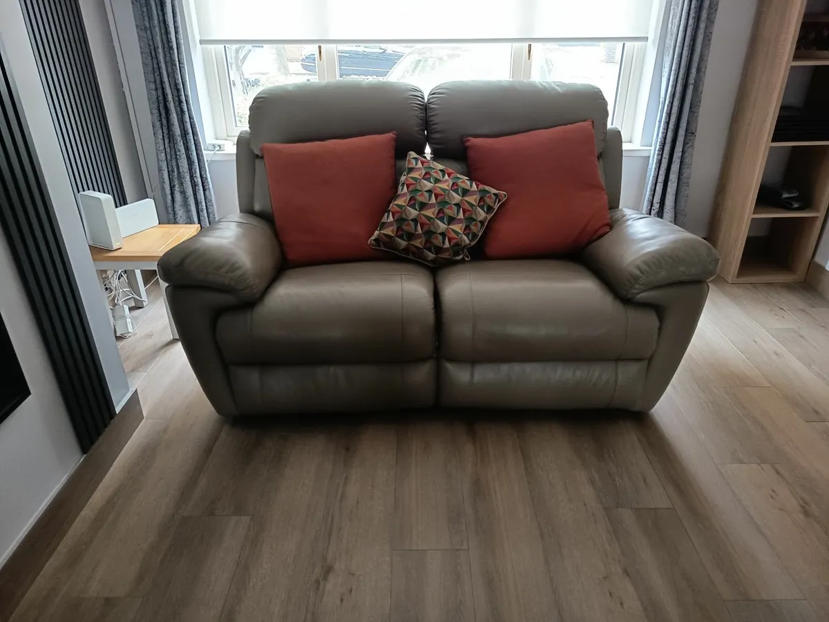 Leather sofa - Image 2