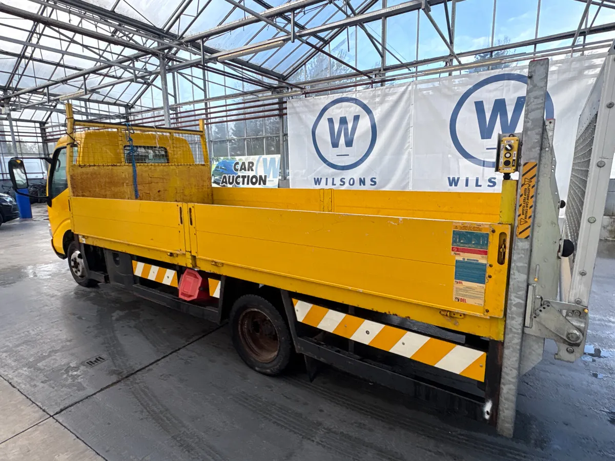 Toyota Dyna 2004 For Auction!! - Image 4