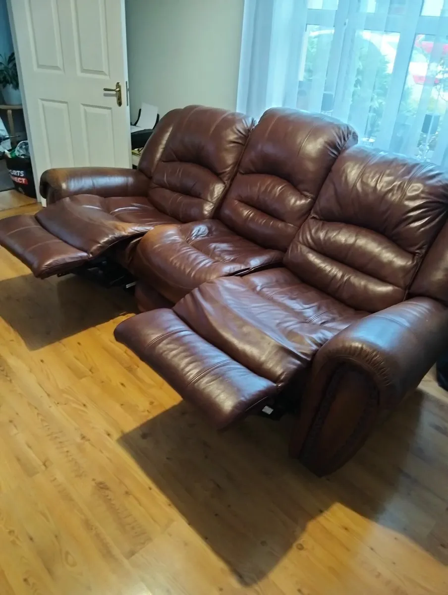 3 people sofa - Image 1