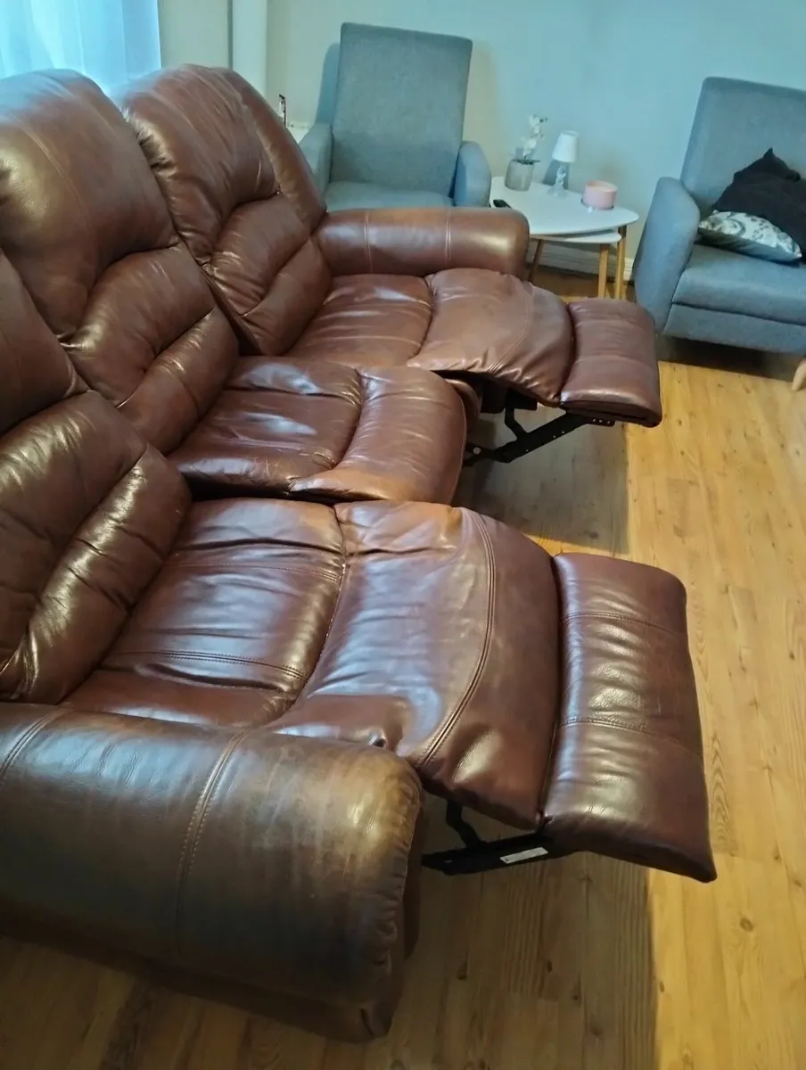 3 people sofa - Image 3