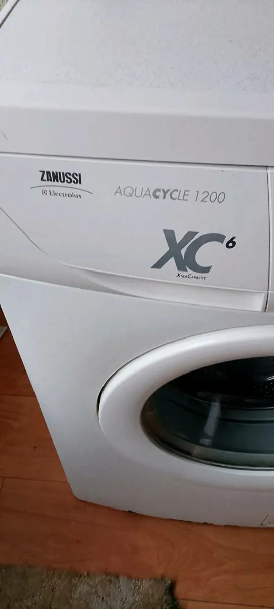 Washing machine - Image 1