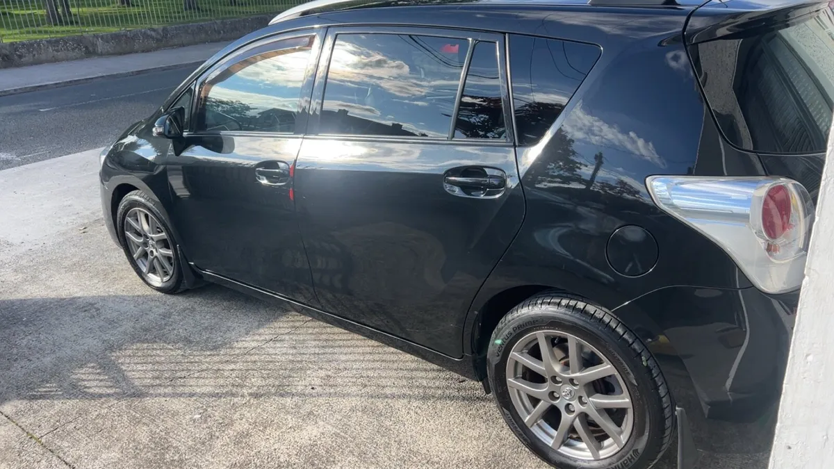 TOYOTA VERSO EXCEL 7 seats - Image 3