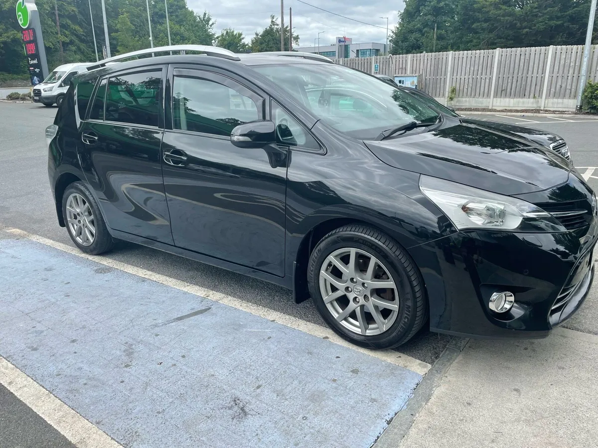 TOYOTA VERSO EXCEL 7 seats - Image 2