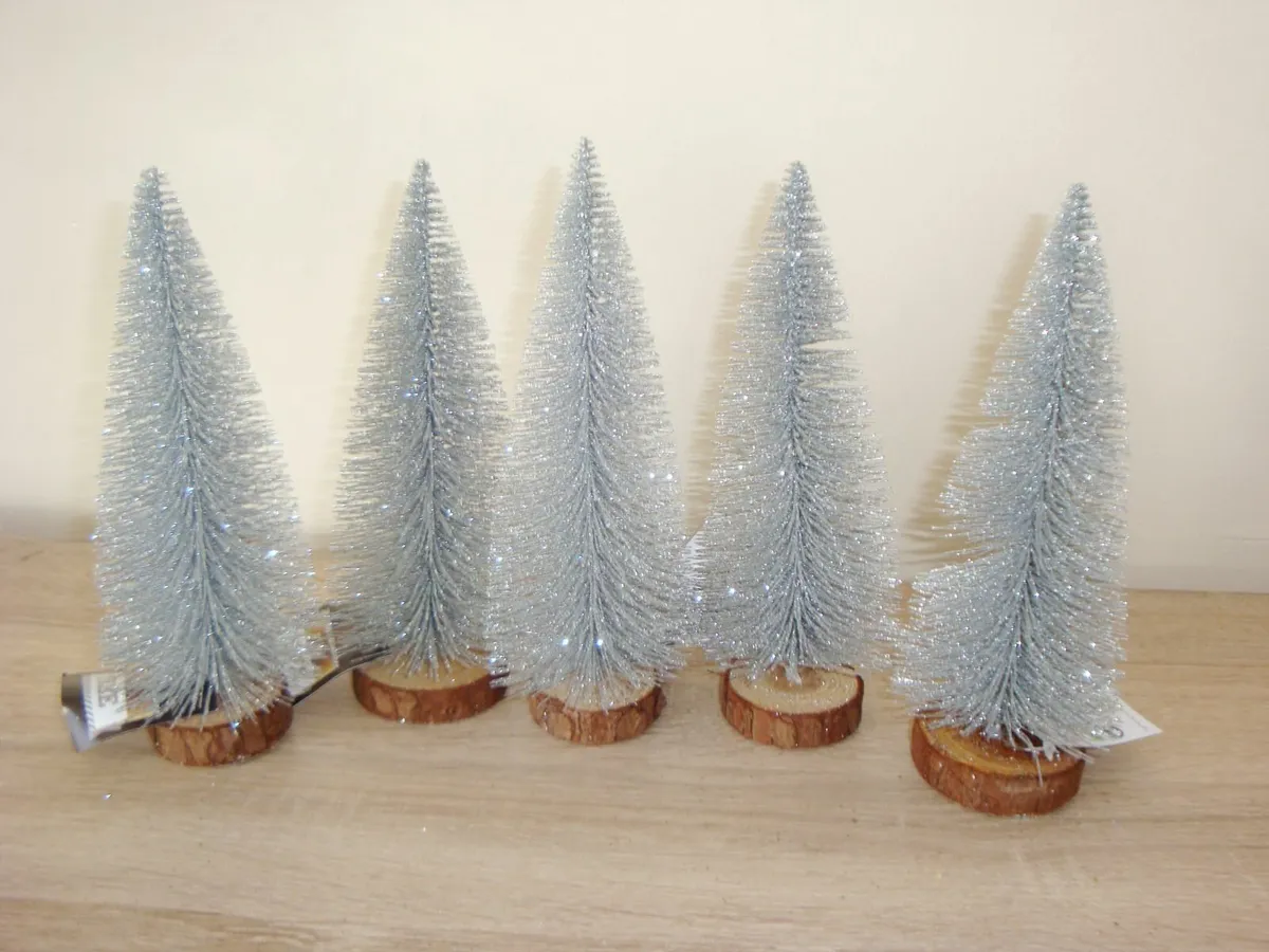 5 x Glitter bottle brush trees - SILVER - Image 4