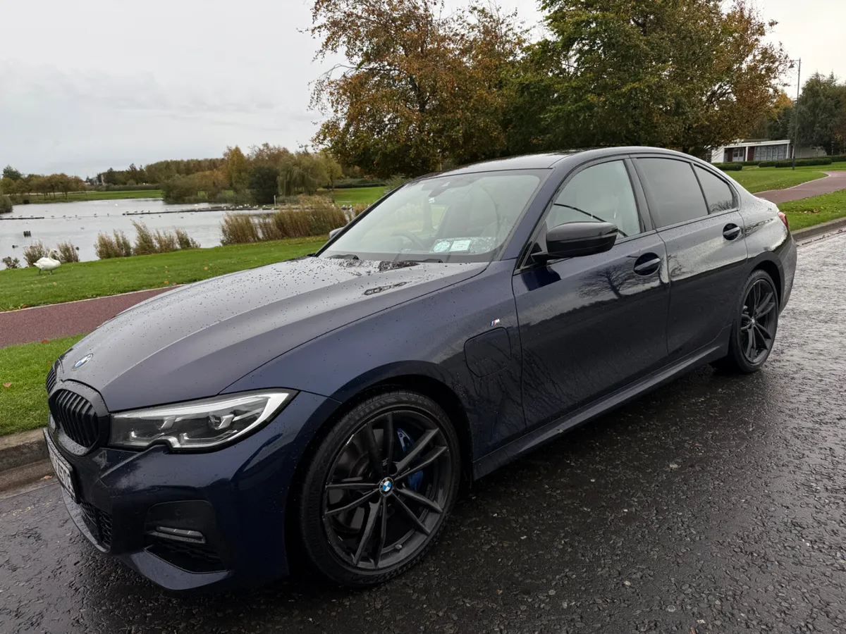 330E MSPORT PRO PLUS WITH TECH PACK - Image 3
