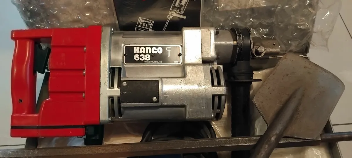Kango 638 Concrete Breaker 240v - Image 3