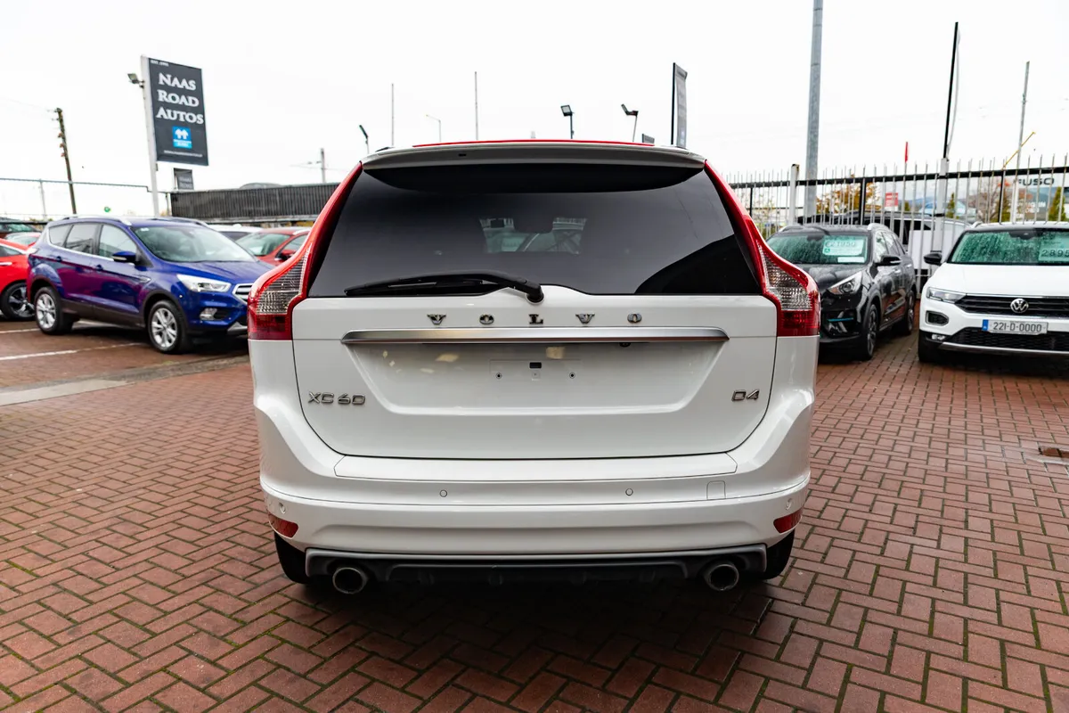 2.0D4 R-DESIGN 5 DOORS 190HP 70KM 280TAX - Image 4