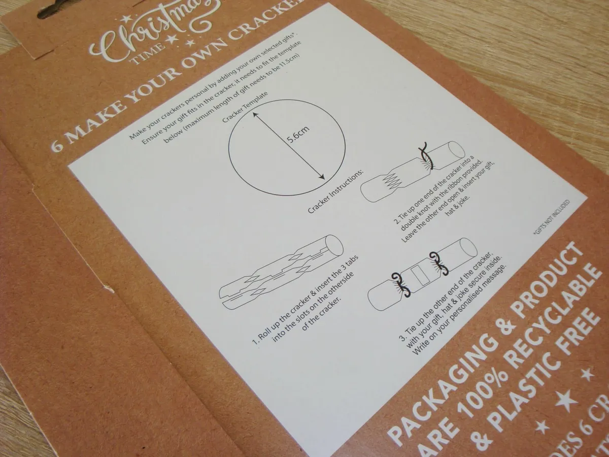 Make your own Christmas crackers kit - Image 2