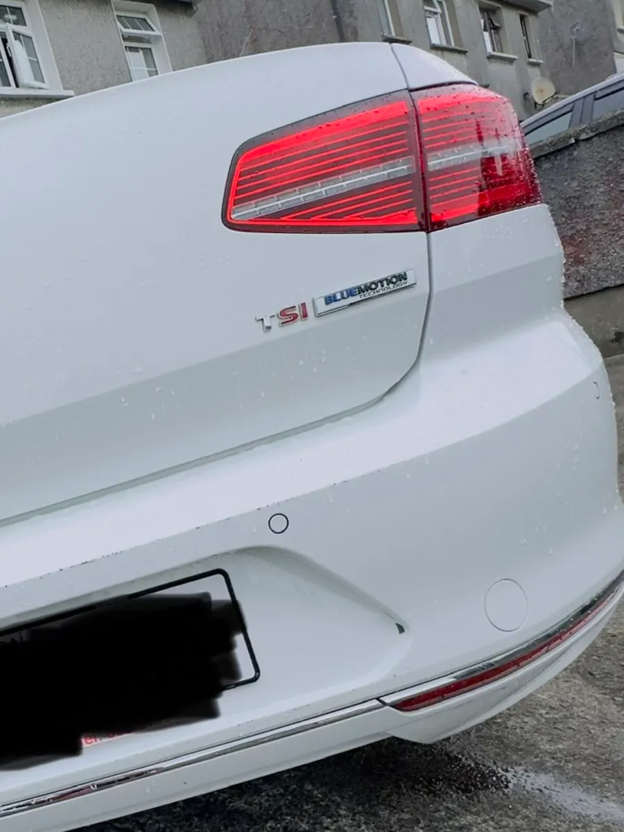 Volkswagen Passat Highline 2016 - TSI BlueMotion - Image 3