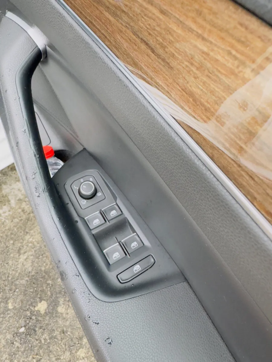 Volkswagen Passat Highline 2016 - TSI BlueMotion - Image 4