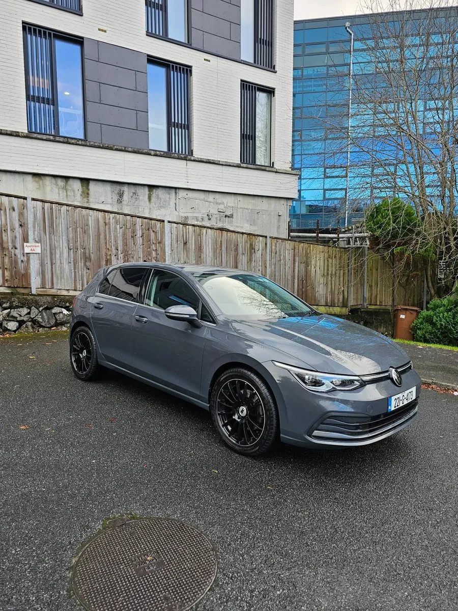 Volkswagen Golf 2022 - Image 2