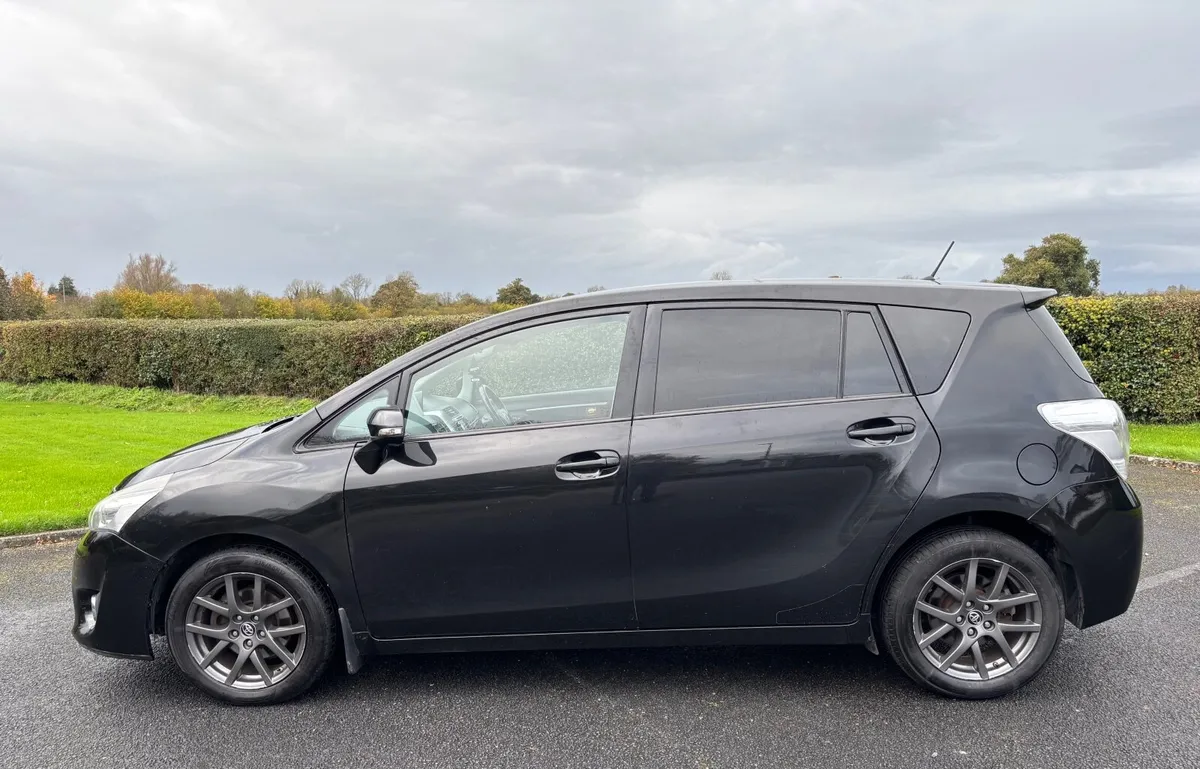 Toyota Verso 1.6 D4D Sol 7 Seater 2015 - Image 3