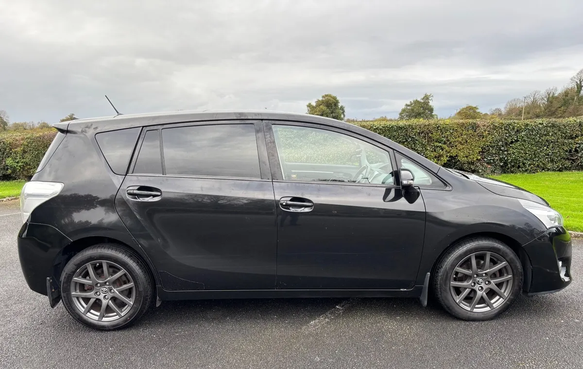 Toyota Verso 1.6 D4D Sol 7 Seater 2015 - Image 4