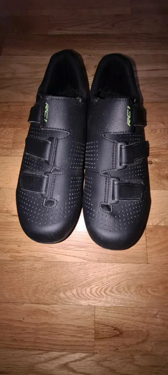 Shimano RC1 Cycling Shoes - Image 1