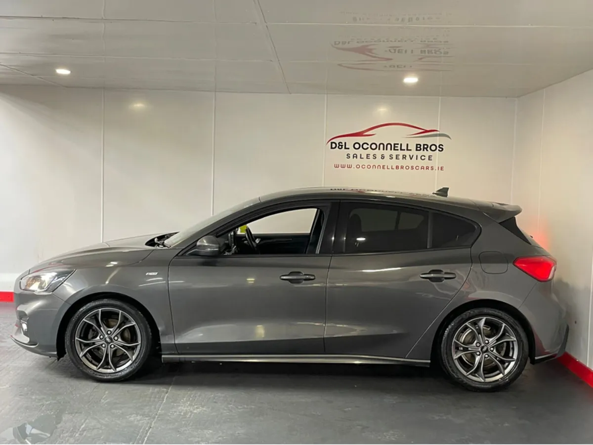 Ford Focus ST-LINE 1.5 TDCI 125PS 6SPEED 5DR - Image 4