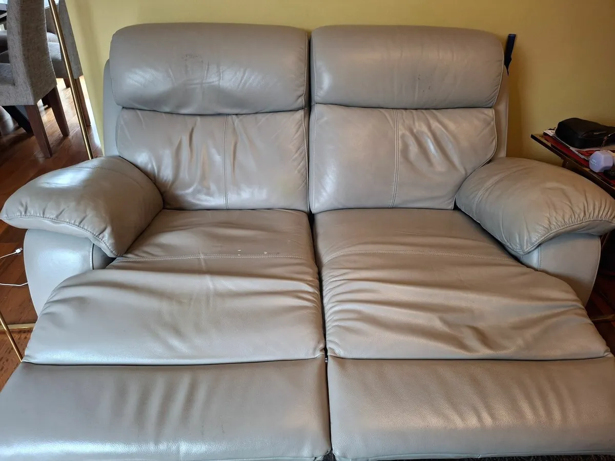2 seater reclining sofa - Image 3