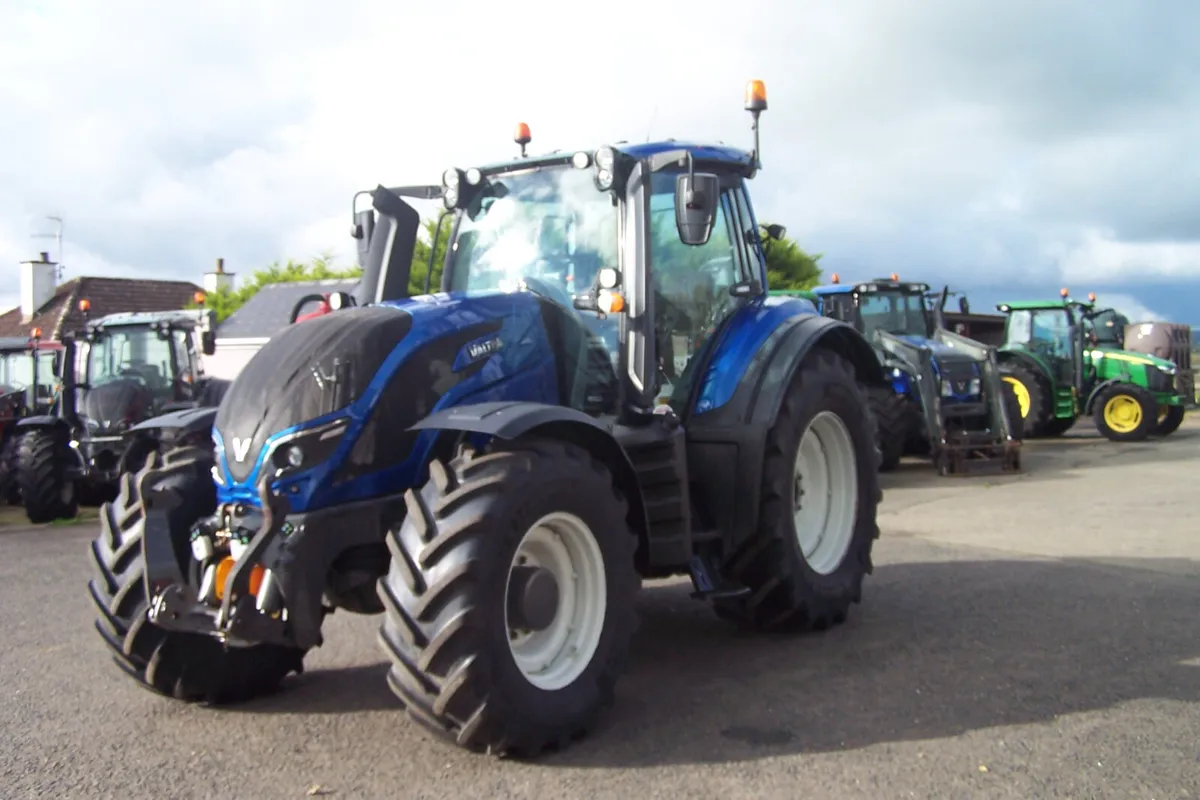 2019 Valtra T174V - Image 3