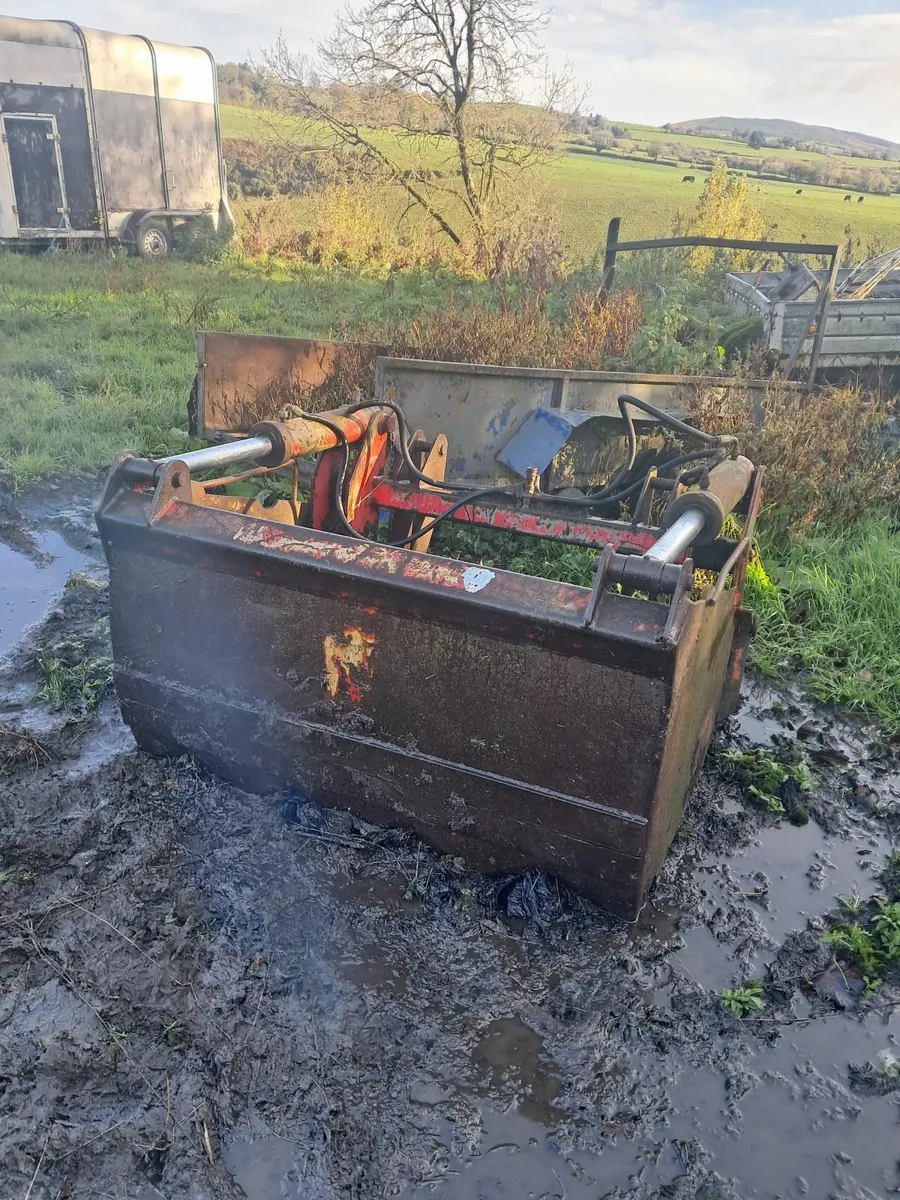 Shear grab for sale - Image 2