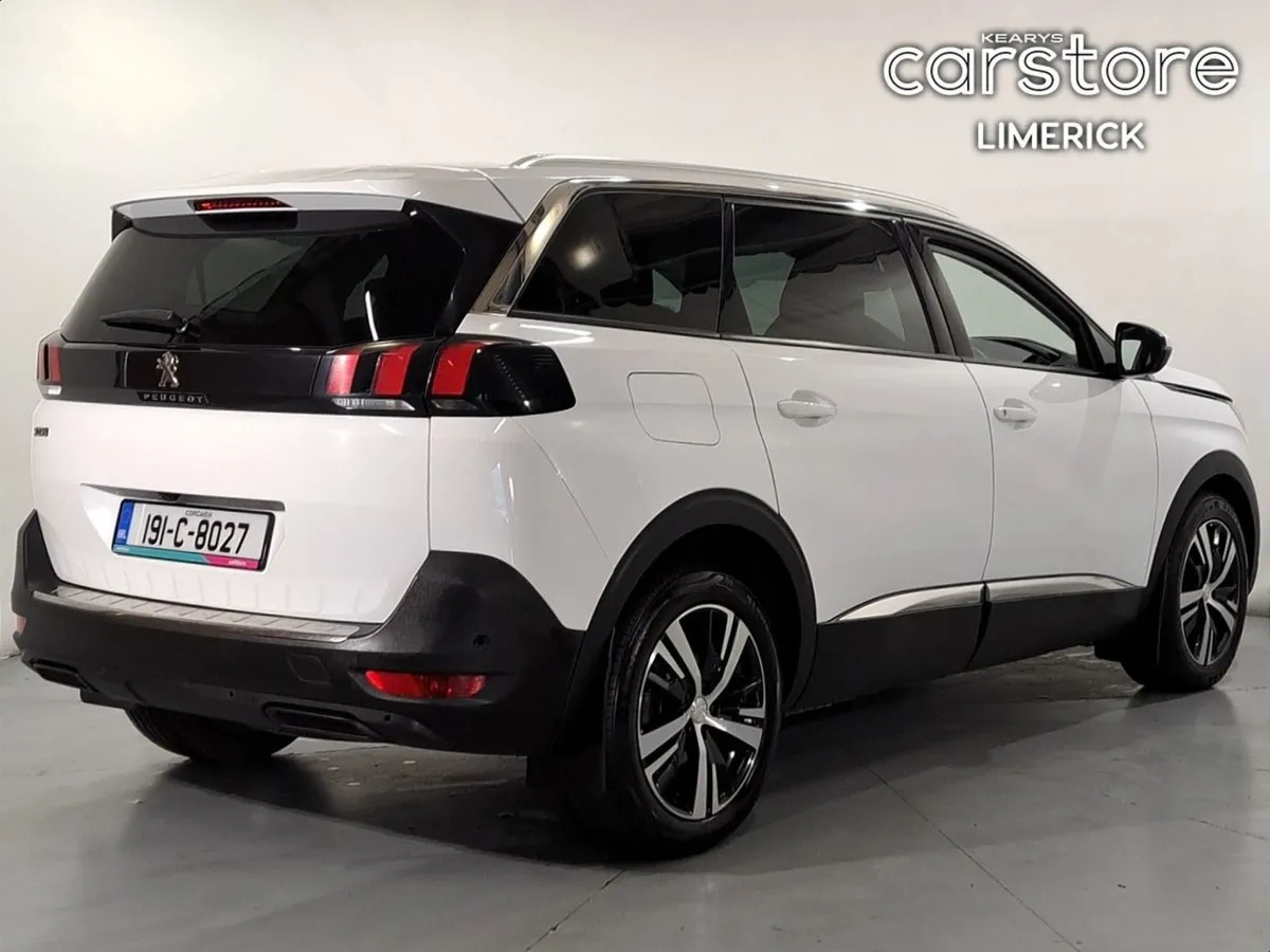 Peugeot 5008 1.2 Puretech 130bhp Allure - Image 3