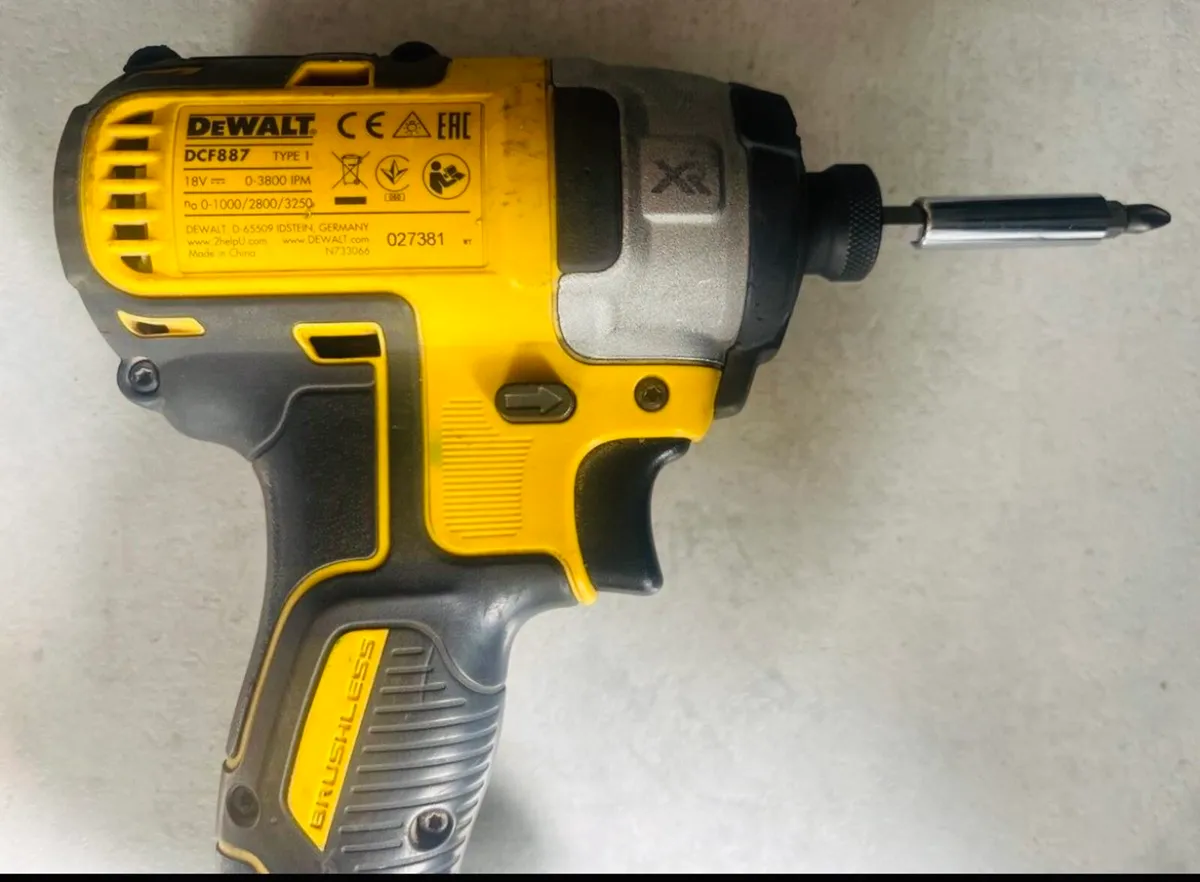 DeWalt brushless motor drill - Image 4